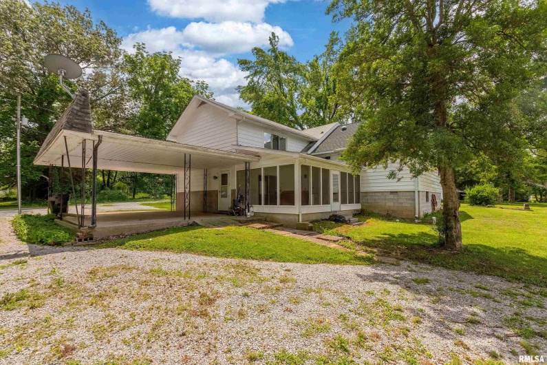 45 Gibbons Lane, Harrisburg, Illinois 62946, 4 Bedrooms Bedrooms, 0 ,3 BathroomsBathrooms,Residential,For Sale,Gibbons,0,RMAQC4265864