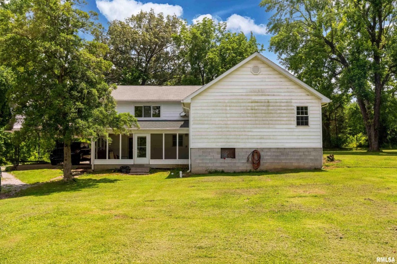 45 Gibbons Lane, Harrisburg, Illinois 62946, 4 Bedrooms Bedrooms, 0 ,3 BathroomsBathrooms,Residential,For Sale,Gibbons,0,RMAQC4265864