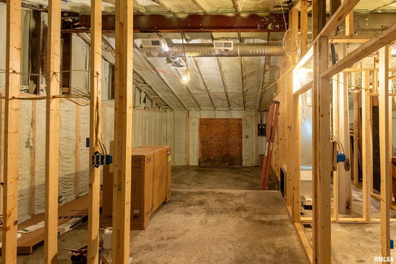 45 Gibbons Lane, Harrisburg, Illinois 62946, 4 Bedrooms Bedrooms, 0 ,3 BathroomsBathrooms,Residential,For Sale,Gibbons,0,RMAQC4265864
