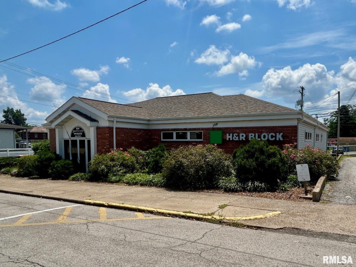 201 BROADWAY Boulevard, Johnston City, Illinois 62951, 0 , 0 ,0,Commercial Sale,For Sale,BROADWAY,0,RMAEB459065