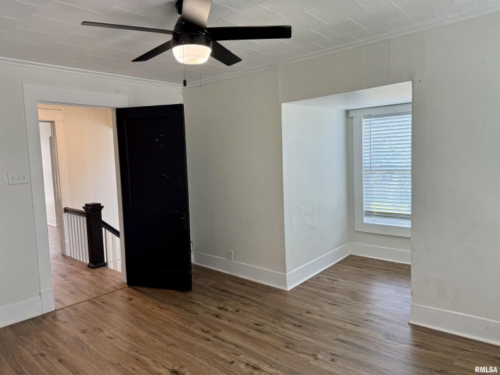 504 ALLEN Avenue, Marion, Illinois 62959, 3 Bedrooms Bedrooms, 0 ,2 BathroomsBathrooms,Residential,For Sale,ALLEN,0,RMAEB459070