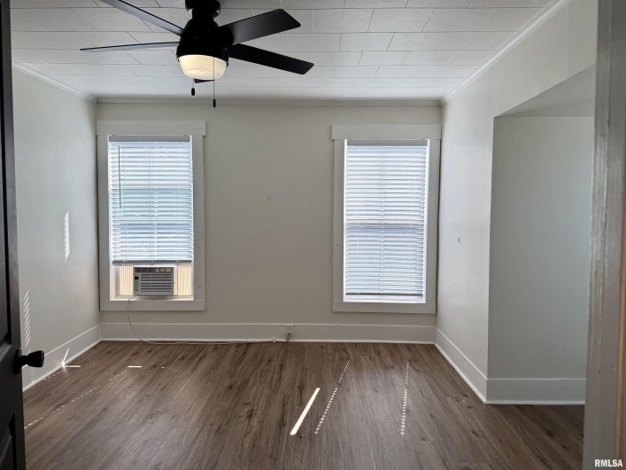 504 ALLEN Avenue, Marion, Illinois 62959, 3 Bedrooms Bedrooms, 0 ,2 BathroomsBathrooms,Residential,For Sale,ALLEN,0,RMAEB459070