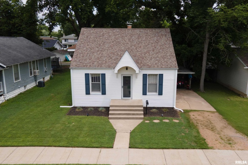 2124 CLARKE Street, Murphysboro, Illinois 62966, 3 Bedrooms Bedrooms, 0 ,1 BathroomBathrooms,Residential,For Sale,CLARKE,0,RMAEB459071