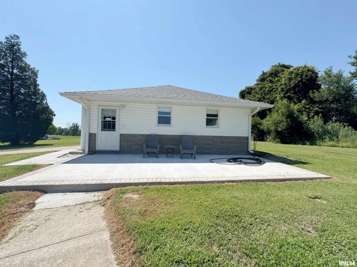 16488 Route 37 Route, Johnston City, Illinois 62951, 2 Bedrooms Bedrooms, 0 ,4 BathroomsBathrooms,Residential,For Sale,Route 37,0,RMAQC4265900