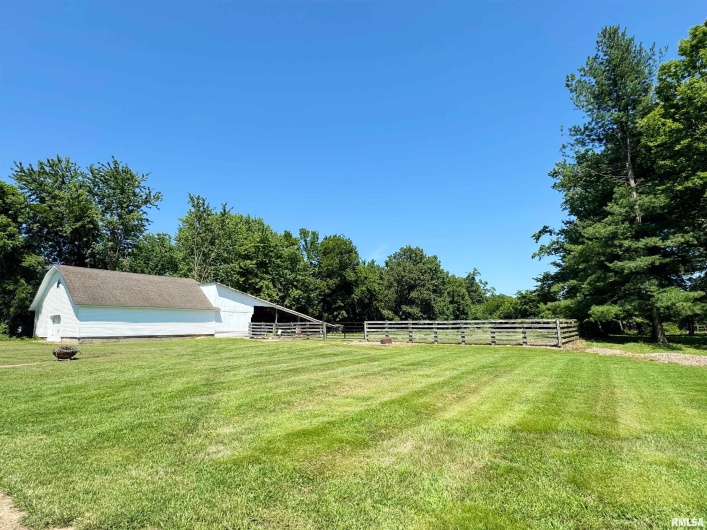 16488 Route 37 Route, Johnston City, Illinois 62951, 2 Bedrooms Bedrooms, 0 ,4 BathroomsBathrooms,Residential,For Sale,Route 37,0,RMAQC4265900