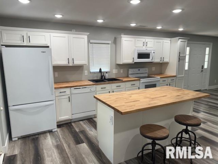503 ALEXANDER Street, Energy, Illinois 62933, 3 Bedrooms Bedrooms, 0 ,2 BathroomsBathrooms,Residential,For Sale,ALEXANDER,0,RMAEB459072