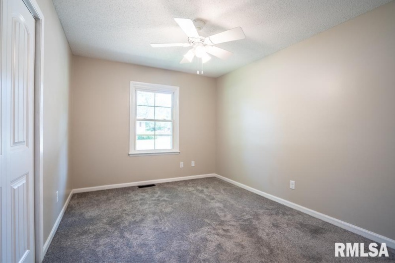 865 Stardust Drive, Herrin, Illinois 62948, 3 Bedrooms Bedrooms, 0 ,2 BathroomsBathrooms,Residential,For Sale,Stardust,0,RMAQC4265907
