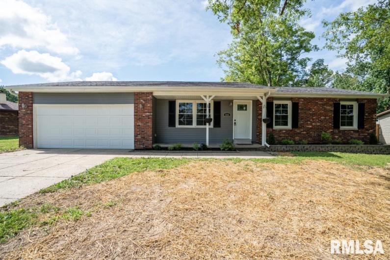 865 Stardust Drive, Herrin, Illinois 62948, 3 Bedrooms Bedrooms, 0 ,2 BathroomsBathrooms,Residential,For Sale,Stardust,0,RMAQC4265907
