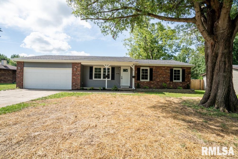 865 Stardust Drive, Herrin, Illinois 62948, 3 Bedrooms Bedrooms, 0 ,2 BathroomsBathrooms,Residential,For Sale,Stardust,0,RMAQC4265907