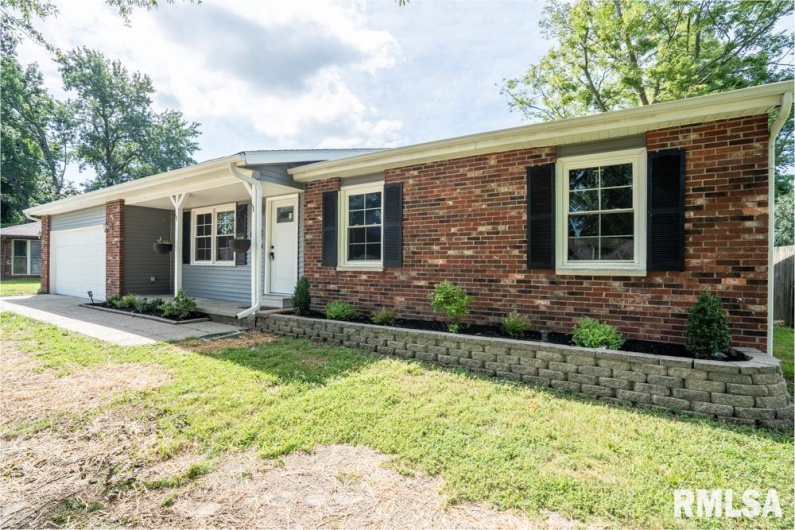 865 Stardust Drive, Herrin, Illinois 62948, 3 Bedrooms Bedrooms, 0 ,2 BathroomsBathrooms,Residential,For Sale,Stardust,0,RMAQC4265907