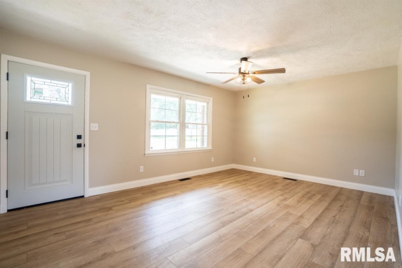 865 Stardust Drive, Herrin, Illinois 62948, 3 Bedrooms Bedrooms, 0 ,2 BathroomsBathrooms,Residential,For Sale,Stardust,0,RMAQC4265907