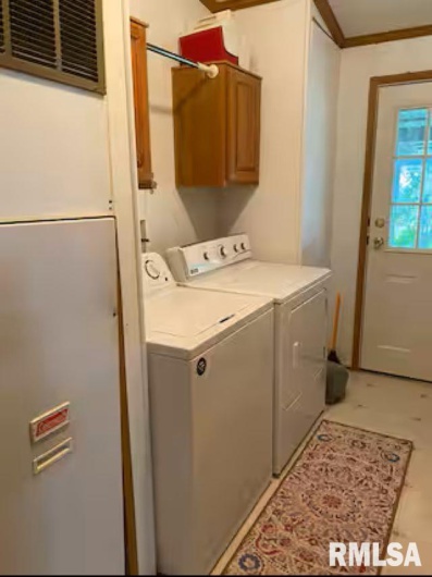 614 COLLEGE Street, Harrisburg, Illinois 62946, 2 Bedrooms Bedrooms, 0 ,2 BathroomsBathrooms,Residential,For Sale,COLLEGE,0,RMAEB459082