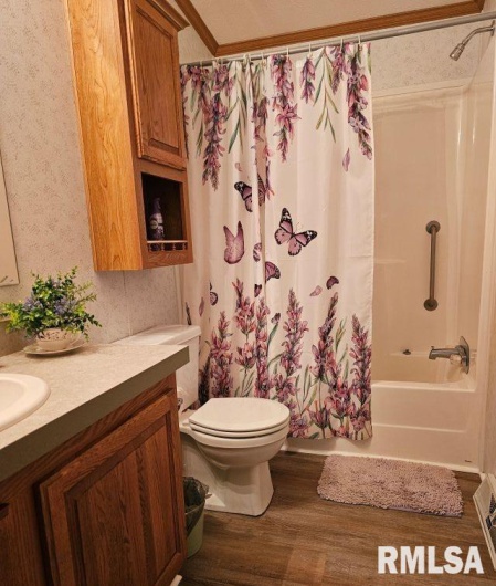 614 COLLEGE Street, Harrisburg, Illinois 62946, 3 Bedrooms Bedrooms, 0 ,2 BathroomsBathrooms,Residential,For Sale,COLLEGE,0,RMAEB459082