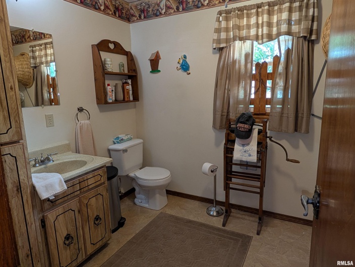 1425 COFFEE Road, Raleigh, Illinois 62977, 3 Bedrooms Bedrooms, 0 ,2 BathroomsBathrooms,Residential,For Sale,COFFEE,0,RMAQC4264820