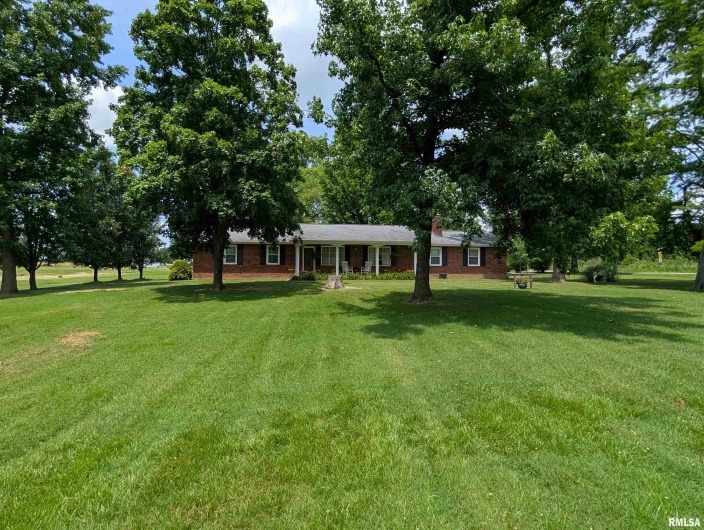 1425 COFFEE Road, Raleigh, Illinois 62977, 3 Bedrooms Bedrooms, 0 ,2 BathroomsBathrooms,Residential,For Sale,COFFEE,0,RMAQC4264820
