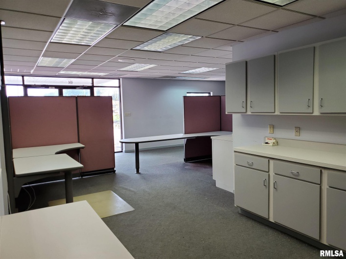 404 COMMERCIAL Street, Harrisburg, Illinois 62946, 0 , 0 ,0,Commercial Sale,For Sale,COMMERCIAL,0,RMAEB459095
