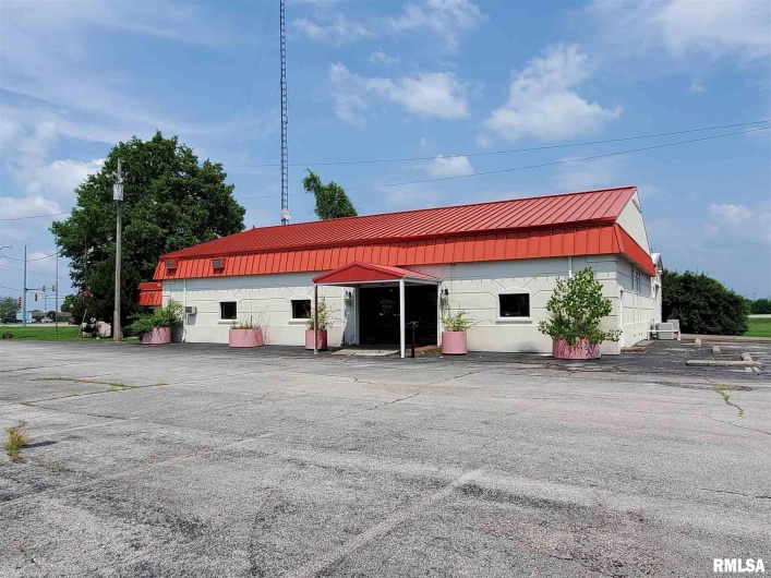 404 COMMERCIAL Street, Harrisburg, Illinois 62946, 0 , 0 ,0,Commercial Sale,For Sale,COMMERCIAL,0,RMAEB459095