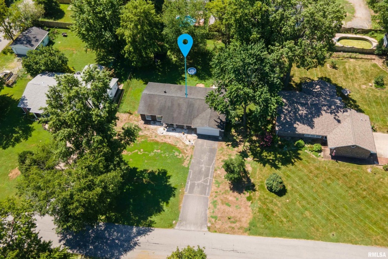 3103 WOODLAWN Place, Marion, Illinois 62959, 3 Bedrooms Bedrooms, 0 ,2 BathroomsBathrooms,Residential,For Sale,WOODLAWN,0,RMAQC4265967