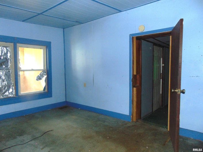 1636 MAIN Avenue, Carterville, Illinois 62918, 3 Bedrooms Bedrooms, 0 ,1 BathroomBathrooms,Residential,For Sale,MAIN,0,RMAQC4265953