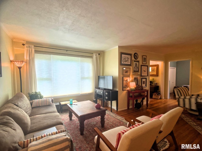 901 JOHNSON Avenue, Carbondale, Illinois 62901, 3 Bedrooms Bedrooms, 0 ,2 BathroomsBathrooms,Residential,For Sale,JOHNSON,0,RMAEB459100
