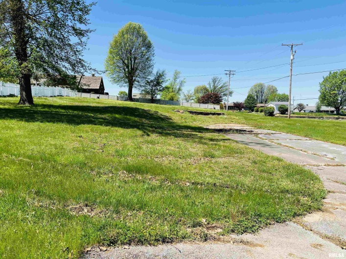 301 COUNTRY CLUB Lane, Harrisburg, Illinois 62946, 0 , 0 ,0,Land,For Sale,COUNTRY CLUB,0,RMAEB456125