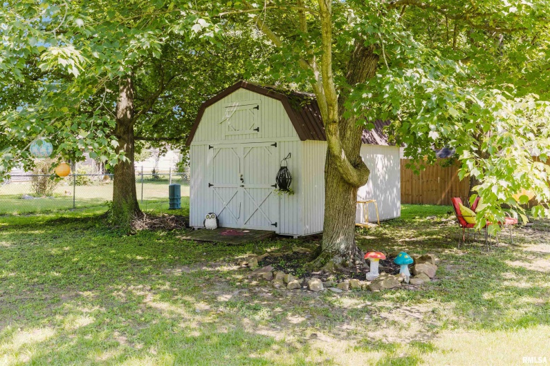 1203 Hadfield Street, Marion, Illinois 62959, 3 Bedrooms Bedrooms, 0 ,2 BathroomsBathrooms,Residential,For Sale,Hadfield,0,RMAEB459107