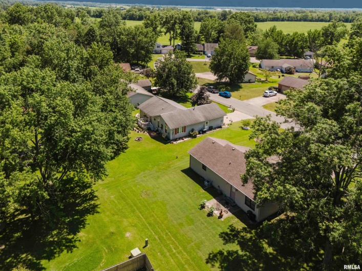 1203 Hadfield Street, Marion, Illinois 62959, 3 Bedrooms Bedrooms, 0 ,2 BathroomsBathrooms,Residential,For Sale,Hadfield,0,RMAEB459107