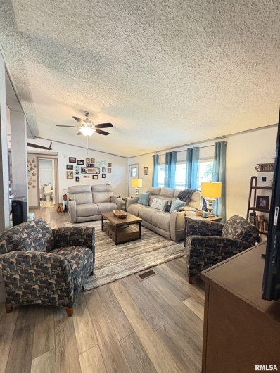 1920 Egyptian Hills Drive, Creal Springs, Illinois 62922, 3 Bedrooms Bedrooms, 0 ,2 BathroomsBathrooms,Residential,For Sale,Egyptian Hills,0,RMAEB459125