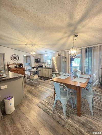 1920 Egyptian Hills Drive, Creal Springs, Illinois 62922, 3 Bedrooms Bedrooms, 0 ,2 BathroomsBathrooms,Residential,For Sale,Egyptian Hills,0,RMAEB459125
