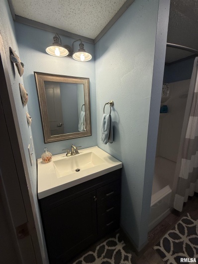 1920 Egyptian Hills Drive, Creal Springs, Illinois 62922, 3 Bedrooms Bedrooms, 0 ,2 BathroomsBathrooms,Residential,For Sale,Egyptian Hills,0,RMAEB459125