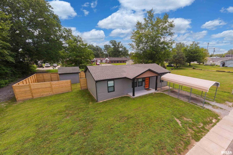 1301 HOLLAND Street, Marion, Illinois 62959, 3 Bedrooms Bedrooms, 0 ,2 BathroomsBathrooms,Residential,For Sale,HOLLAND,0,RMAQC4266048