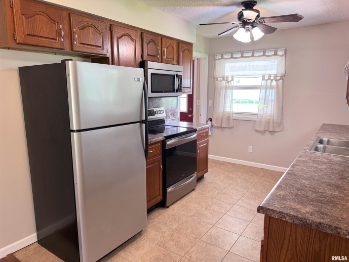 950 Old Route 146 Loop, Vienna, Illinois 62995, 2 Bedrooms Bedrooms, 0 ,2 BathroomsBathrooms,Residential,For Sale,Old Route 146,0,RMAEB458277