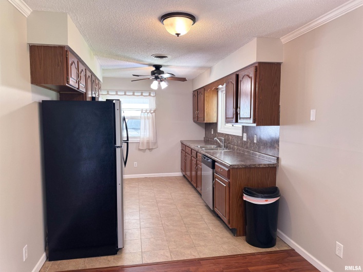 950 Old Route 146 Loop, Vienna, Illinois 62995, 2 Bedrooms Bedrooms, 0 ,2 BathroomsBathrooms,Residential,For Sale,Old Route 146,0,RMAEB458277