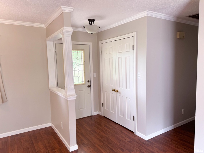 950 Old Route 146 Loop, Vienna, Illinois 62995, 2 Bedrooms Bedrooms, 0 ,2 BathroomsBathrooms,Residential,For Sale,Old Route 146,0,RMAEB458277