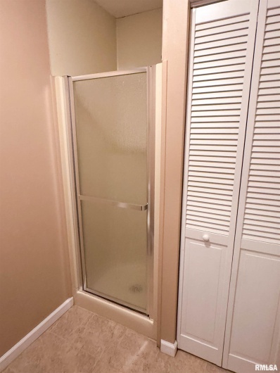 950 Old Route 146 Loop, Vienna, Illinois 62995, 2 Bedrooms Bedrooms, 0 ,2 BathroomsBathrooms,Residential,For Sale,Old Route 146,0,RMAEB458277