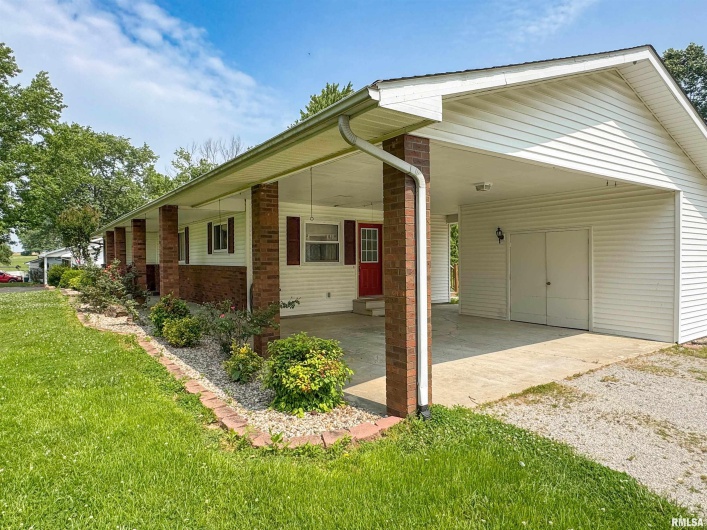 950 Old Route 146 Loop, Vienna, Illinois 62995, 2 Bedrooms Bedrooms, 0 ,2 BathroomsBathrooms,Residential,For Sale,Old Route 146,0,RMAEB458277