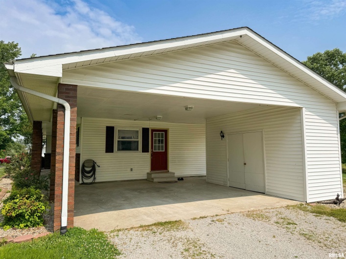 950 Old Route 146 Loop, Vienna, Illinois 62995, 2 Bedrooms Bedrooms, 0 ,2 BathroomsBathrooms,Residential,For Sale,Old Route 146,0,RMAEB458277