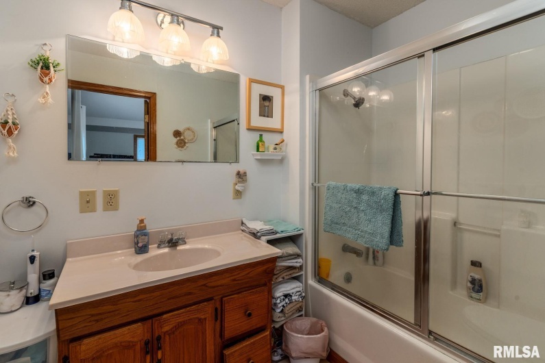 11119 Adams Acres, Marion, Illinois 62959, 4 Bedrooms Bedrooms, 0 ,4 BathroomsBathrooms,Residential,For Sale,Adams Acres,0,RMAEB459134
