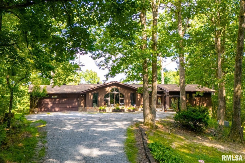 11119 Adams Acres, Marion, Illinois 62959, 4 Bedrooms Bedrooms, 0 ,4 BathroomsBathrooms,Residential,For Sale,Adams Acres,0,RMAEB459134