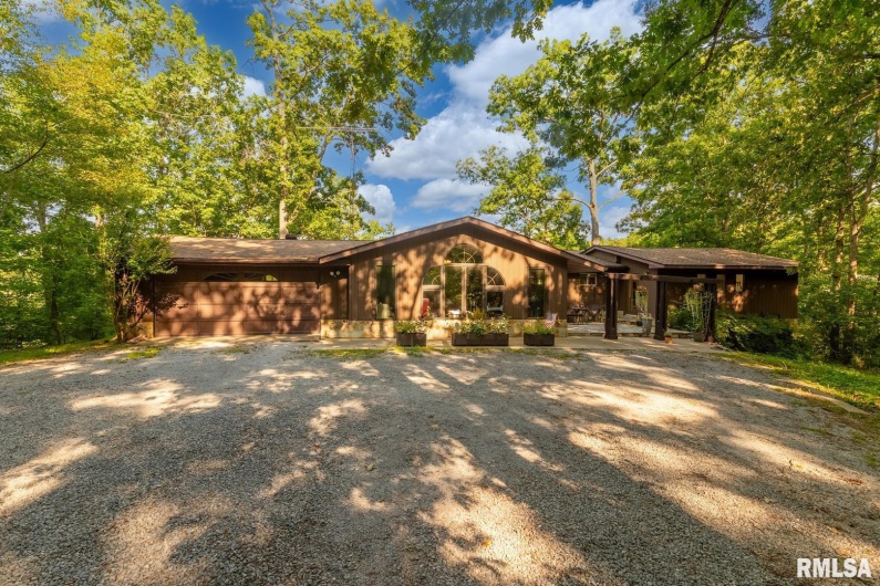 11119 Adams Acres, Marion, Illinois 62959, 4 Bedrooms Bedrooms, 0 ,4 BathroomsBathrooms,Residential,For Sale,Adams Acres,0,RMAEB459134