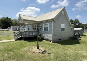 1205 HOLLAND Street, Harrisburg, Illinois 62946, 2 Bedrooms Bedrooms, 0 ,2 BathroomsBathrooms,Residential,For Sale,HOLLAND,0,RMAEB459141
