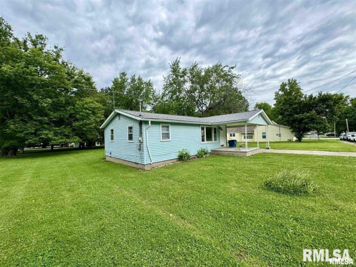206 CHESTNUT, Cambria, Illinois 62915, 3 Bedrooms Bedrooms, 0 ,1 BathroomBathrooms,Residential,For Sale,CHESTNUT,0,RMAQC4262749