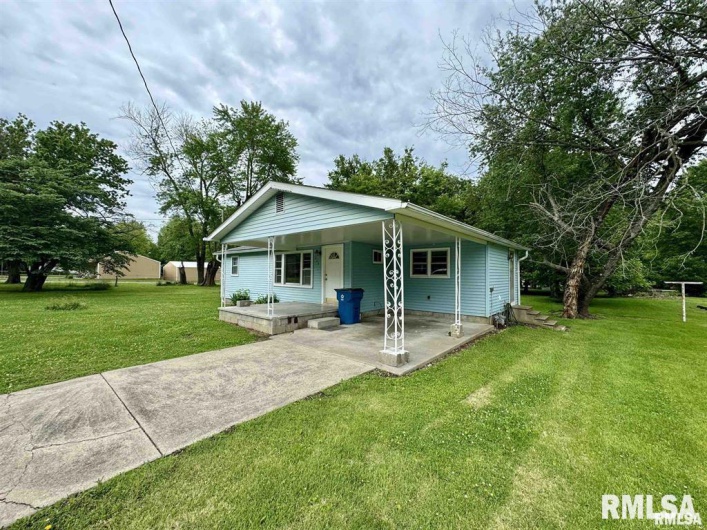 206 CHESTNUT, Cambria, Illinois 62915, 3 Bedrooms Bedrooms, 0 ,1 BathroomBathrooms,Residential,For Sale,CHESTNUT,0,RMAQC4262749