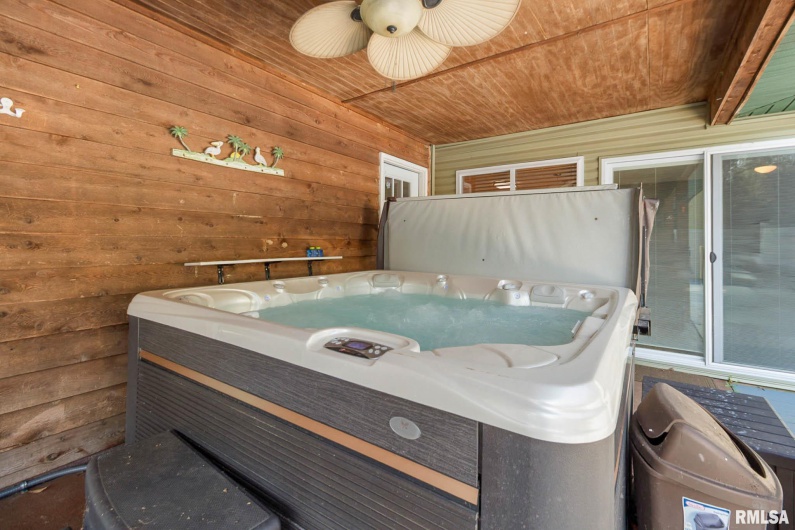 12580 NORMAN Road, Marion, Illinois 62959, 4 Bedrooms Bedrooms, 0 ,2 BathroomsBathrooms,Residential,For Sale,NORMAN,0,RMAQC4266071