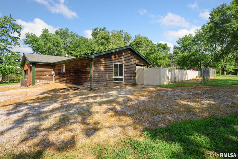 12580 NORMAN Road, Marion, Illinois 62959, 4 Bedrooms Bedrooms, 0 ,2 BathroomsBathrooms,Residential,For Sale,NORMAN,0,RMAQC4266071