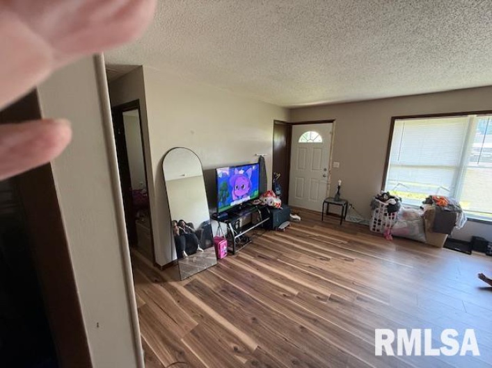 109 Highlander Drive, Carbondale, Illinois 62903, 0 , 0 ,0,Residential Income,For Sale,Highlander,0,RMAEB459153