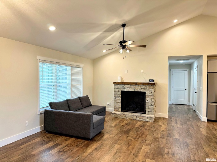 1106 FALCON Court, Carterville, Illinois 62918, 3 Bedrooms Bedrooms, 0 ,2 BathroomsBathrooms,Residential,For Sale,FALCON,0,RMAEB459154