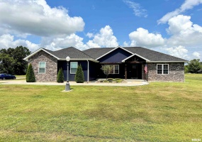 1106 FALCON Court, Carterville, Illinois 62918, 3 Bedrooms Bedrooms, 0 ,2 BathroomsBathrooms,Residential,For Sale,FALCON,0,RMAEB459154