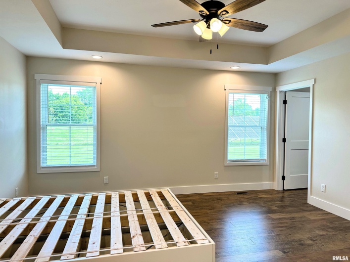 1106 FALCON Court, Carterville, Illinois 62918, 3 Bedrooms Bedrooms, 0 ,2 BathroomsBathrooms,Residential,For Sale,FALCON,0,RMAEB459154