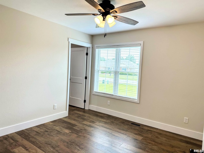 1106 FALCON Court, Carterville, Illinois 62918, 3 Bedrooms Bedrooms, 0 ,2 BathroomsBathrooms,Residential,For Sale,FALCON,0,RMAEB459154